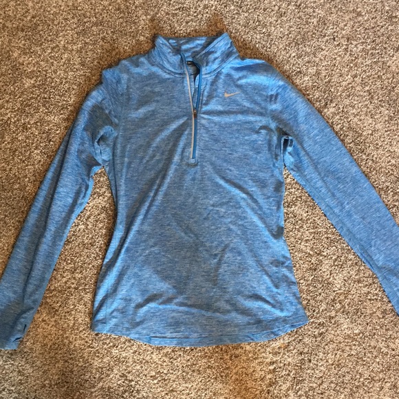 Nike Women’s Half Zip - Picture 2 of 4